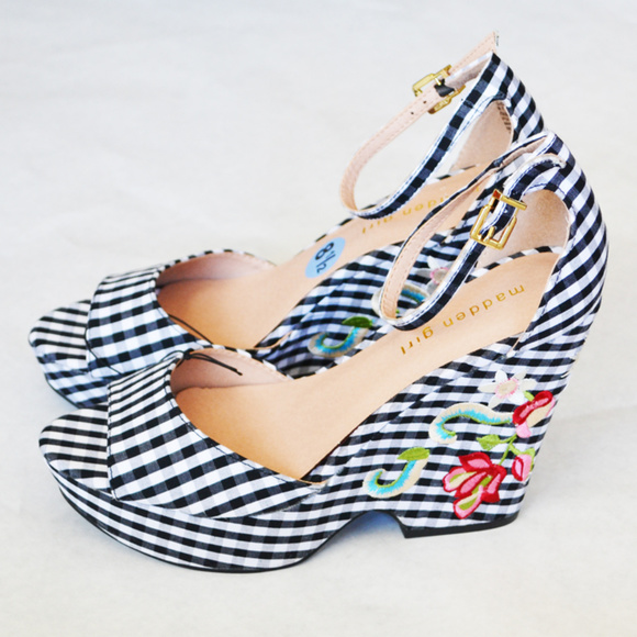 Madden Girl Shoes - Madden Girl Cheri Gris Platform Wedges Gingham